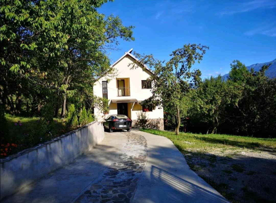 Villa Casa Flutar Moisei Esterno foto